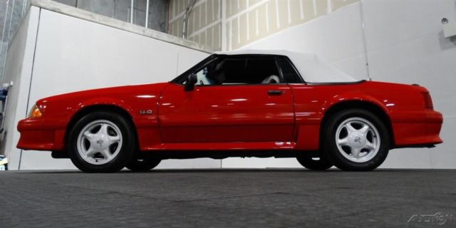 1991 Ford Mustang GT - photo 8