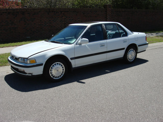 1991 Honda Accord EX 2.2L, Non-smoker, Owned since '94! Runs great! 1991 Honda Accord EX