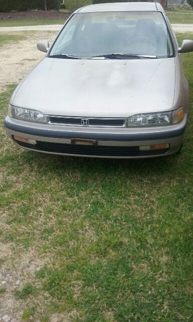 1991 Honda Accord LX 2.2L, Great Gas Mileage, Not Wrecked, Not Smoked In 1991 Honda Accord LX
