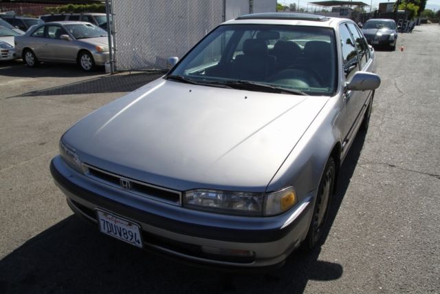 1991 Honda Accord SE Automatic 4 Cylinder NO RESERVE 1991 Honda Accord SE