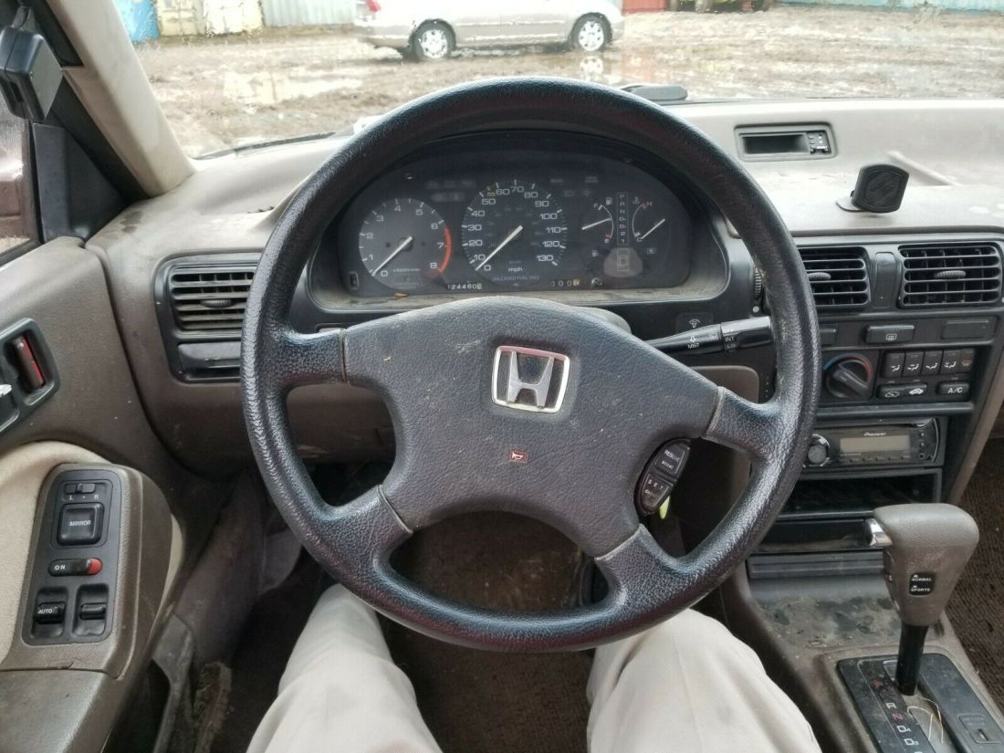 1991 Honda Accord LX - photo 10