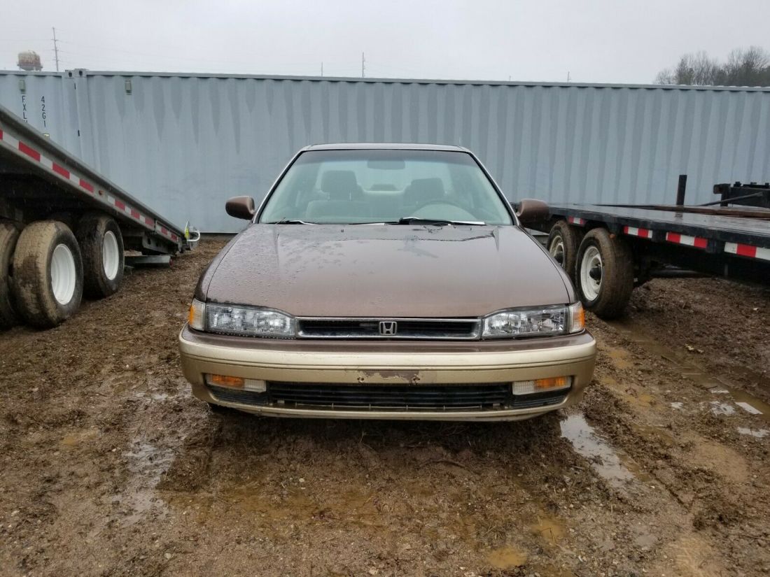 1991 Honda Accord LX - photo 2