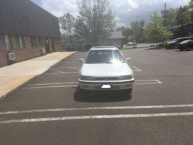 1991 Honda Accord Wagon EX - photo 2