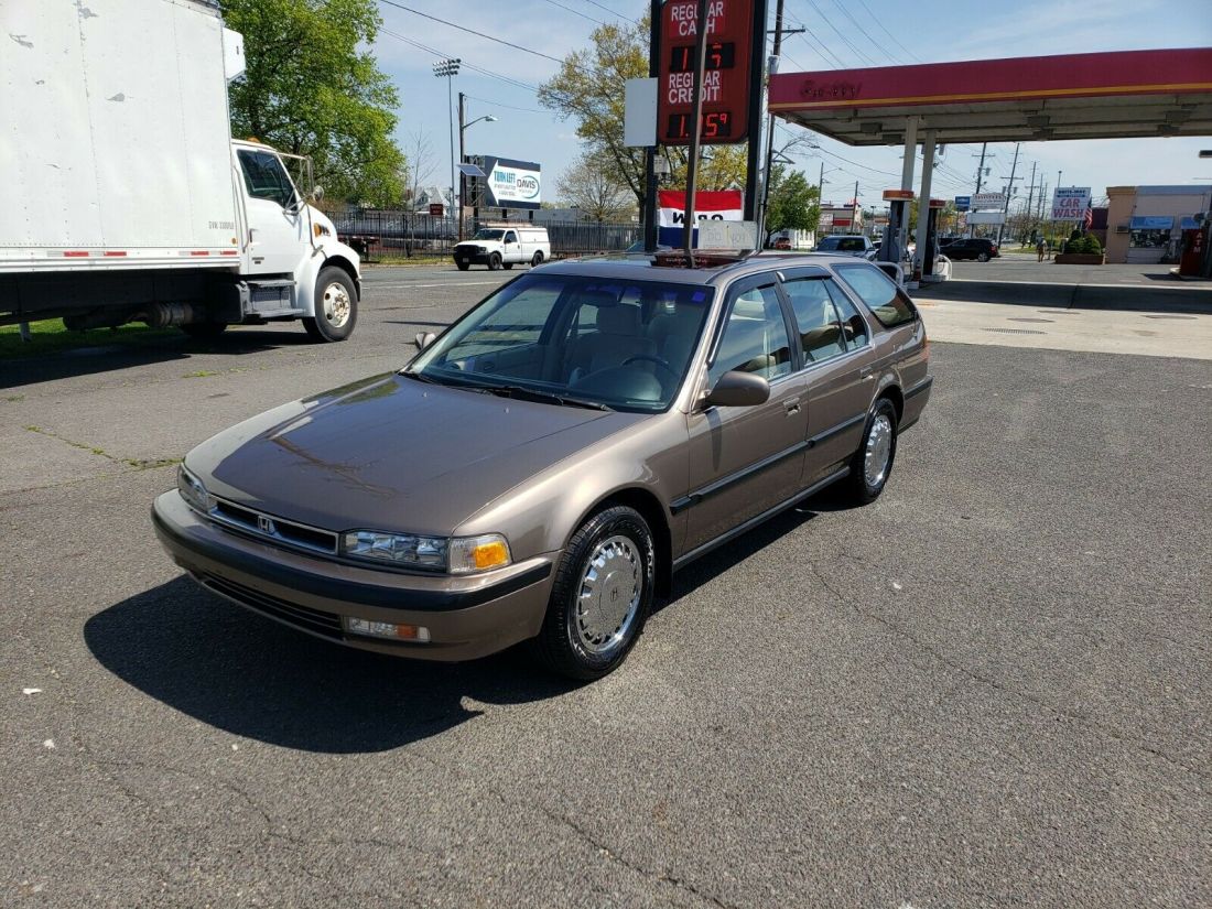 1991 Honda accord wagon!!!!. Super rare!!! With only 38,000 miles.perfect car f 1991 Honda Accord EX