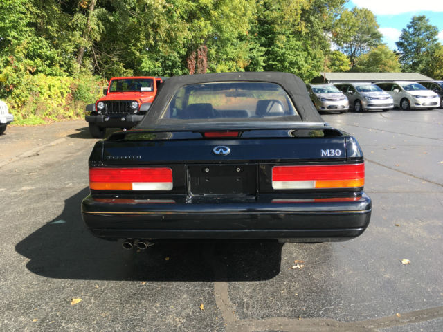 1991 Infiniti M30 Base Convertible 2-Door - photo 4
