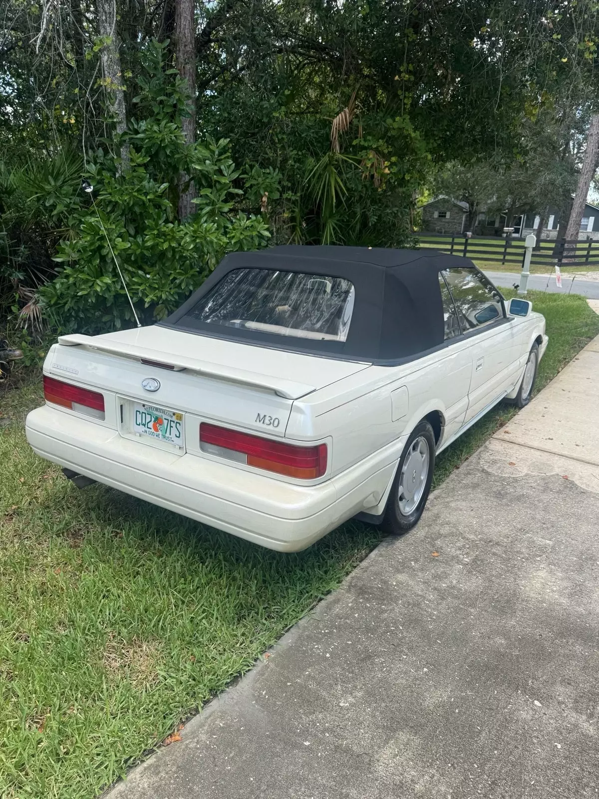 1991 Infiniti M30