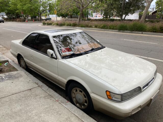 1991 infiniti M30 V6 3.0 pearl white rear wheel drive, has upgrades 1991 Infiniti M30