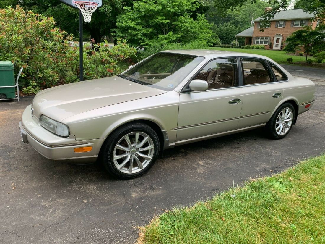 1991 Infiniti Q45 Base - photo 3