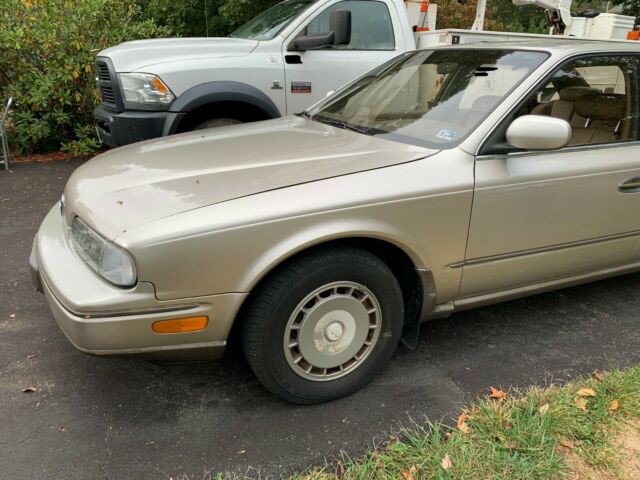 1991 Infiniti Q45 Base - photo 3