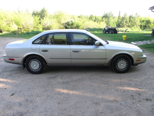 1991 Infiniti Q45 - photo 2