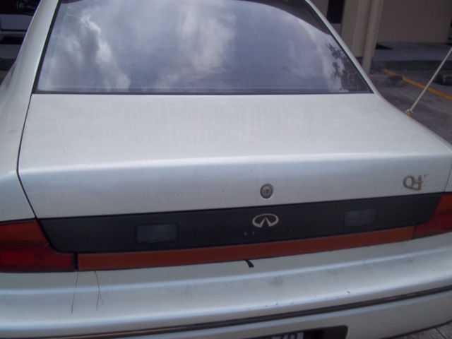 1991 Infiniti Q45 - photo 2