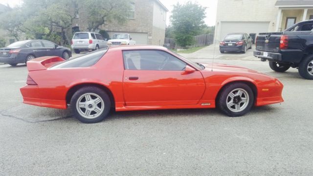 1991 Chevrolet Camaro Z-Pack - photo 3