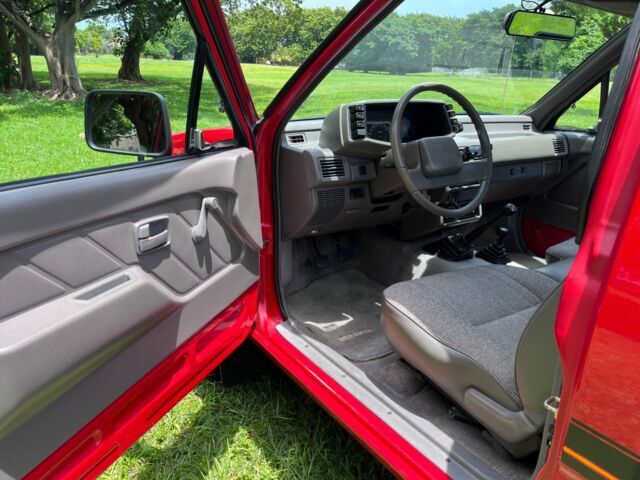 1991 Isuzu LS - photo 12