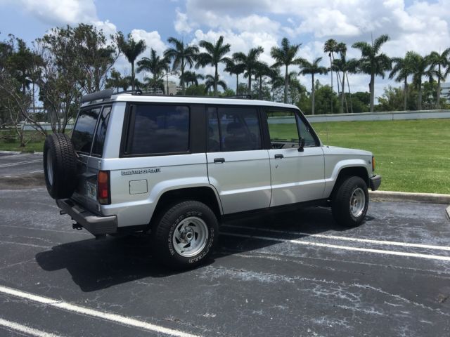 1991 Isuzu Trooper F - photo 4