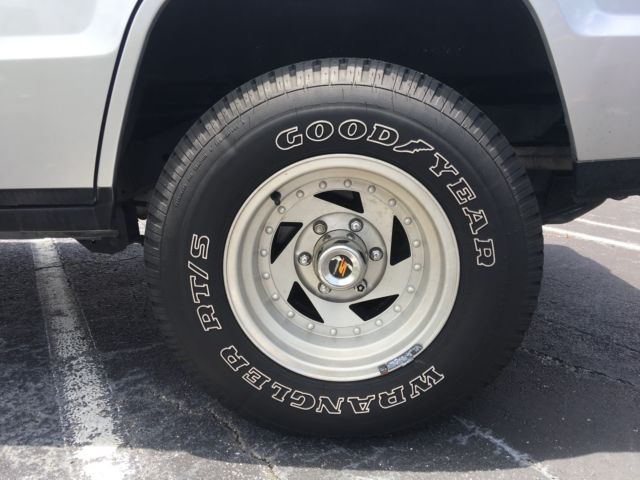 1991 Isuzu Trooper F - photo 9