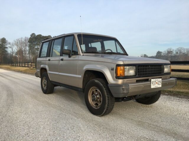 1991 Isuzu Trooper