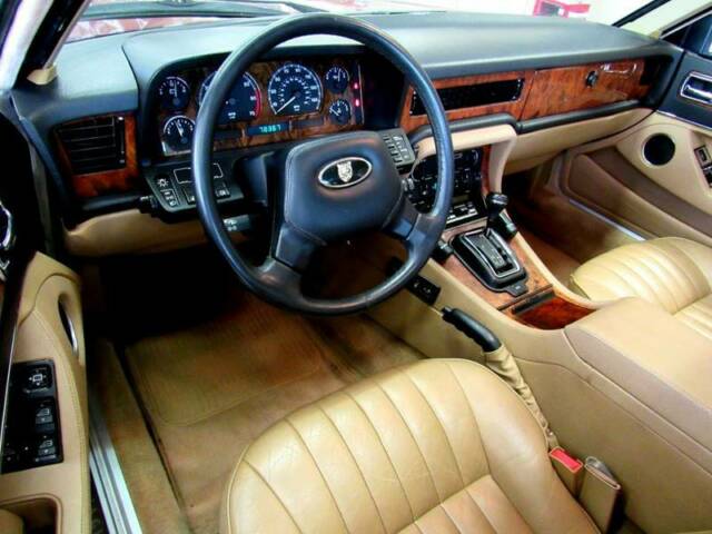 1991 Jaguar XJ XJ6 Sovereign 4dr Sedan - photo 10