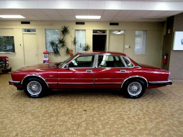 1991 Jaguar XJ XJ6 Sovereign 4dr Sedan - photo 3
