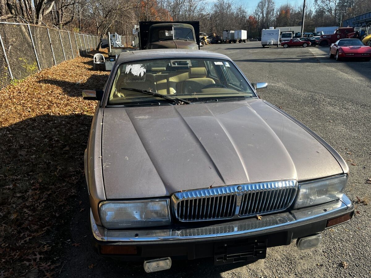 1991 Jaguar XJ6 VANDEN PLAS - photo 6