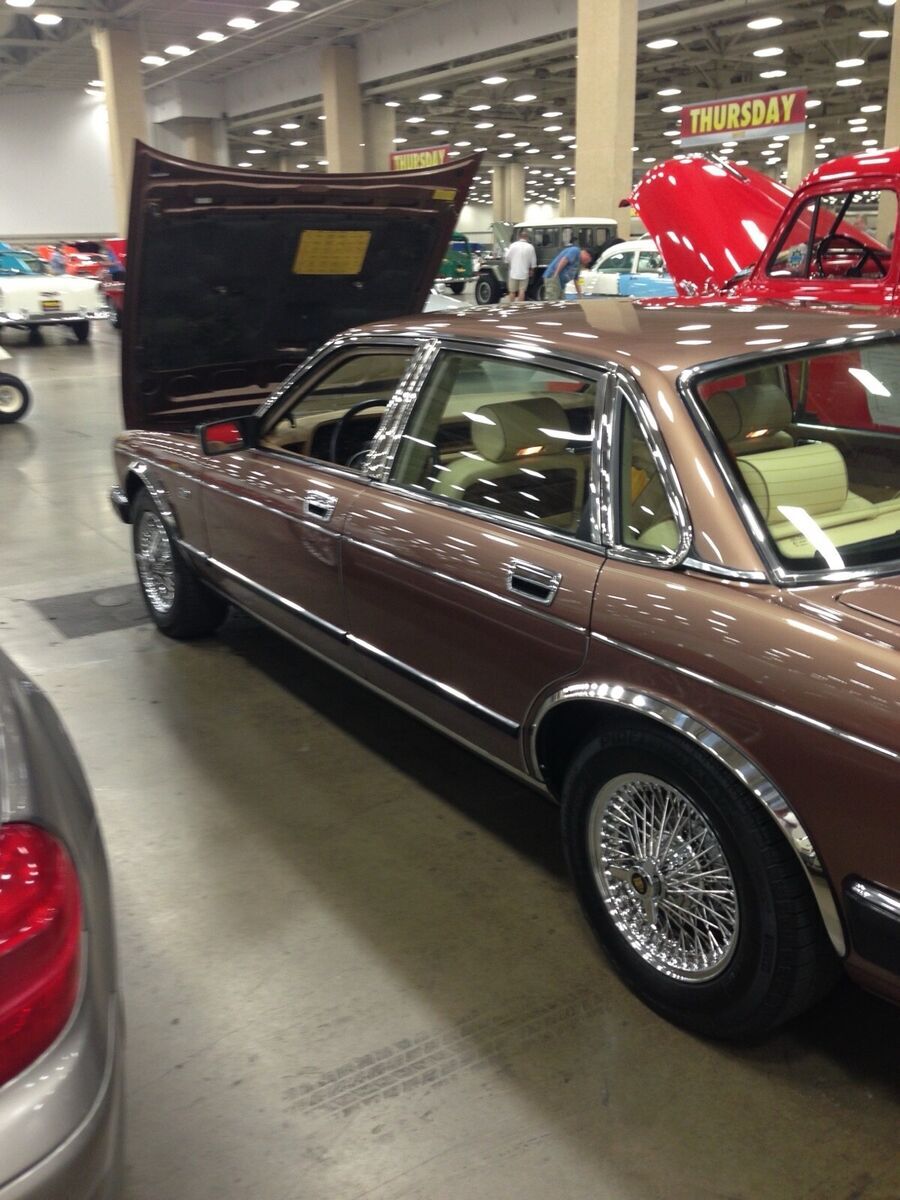 1991 Jaguar XJ6 VANDEN PLAS - photo 2