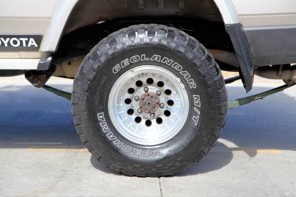 1991 Toyota Land Cruiser HZJ77 - photo 10
