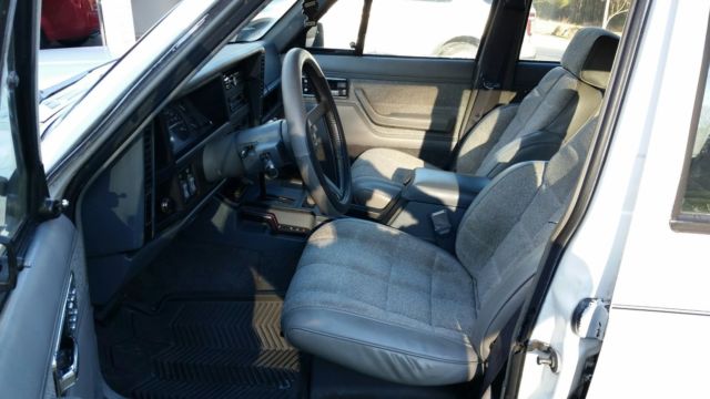 1991 Jeep Cherokee - photo 10