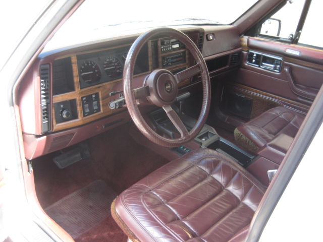 1991 Jeep Cherokee 4X4 BRIARWOOD 4D 4WD - photo 11