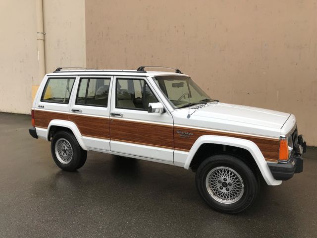 1991 Jeep Cherokee Briarwood 4X4 108k 4.0 Litre High Output selling no reserve 1991 Jeep Cherokee Briarwood 4WD 4.0