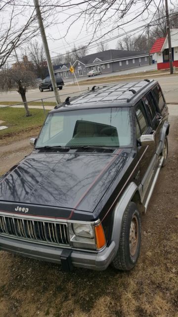 1991 Jeep Cherokee Laredo 4X4 4.0L 6-Cylinder Automatic 4-Door. 1991 Jeep Cherokee Laredo 4X4