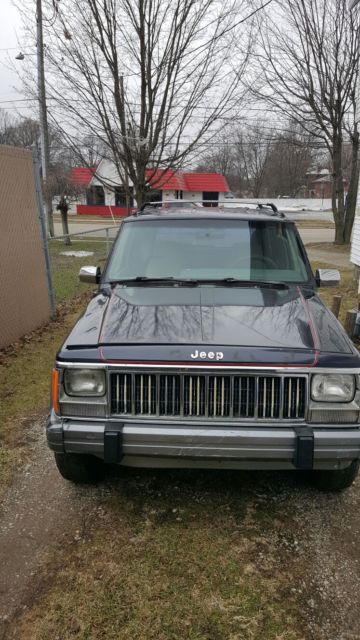 1991 Jeep Cherokee Laredo 4X4 - photo 3