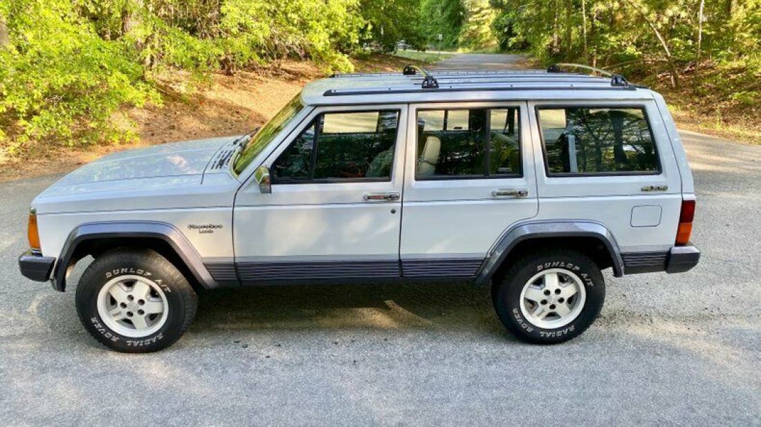 1991 Jeep Cherokee 4dr Wagon Laredo 4WD - photo 6