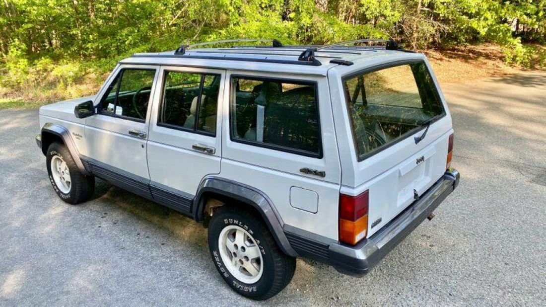 1991 Jeep Cherokee 4dr Wagon Laredo 4WD - photo 8