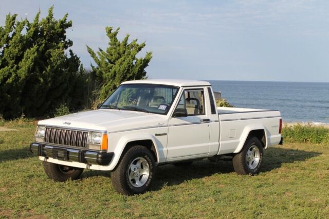 1991 Jeep Comanche 60695 Miles, 60695 Miles Bright White Pickup I6 4L Automatic 1991 Jeep Comanche Pioneer