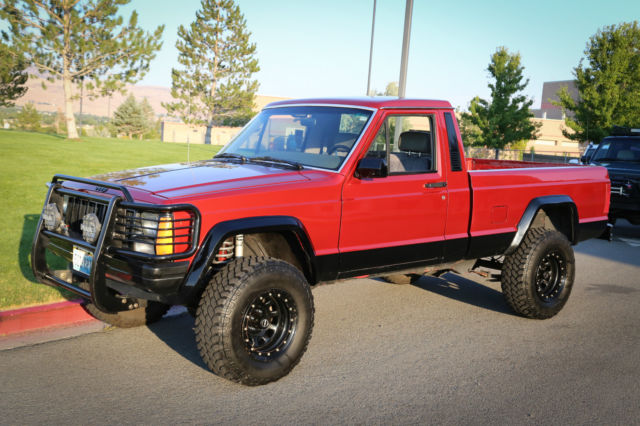 1991 Jeep Comanche.. Freshly rebuilt engine, new AC and interior with bluetooth 1991 Jeep Comanche