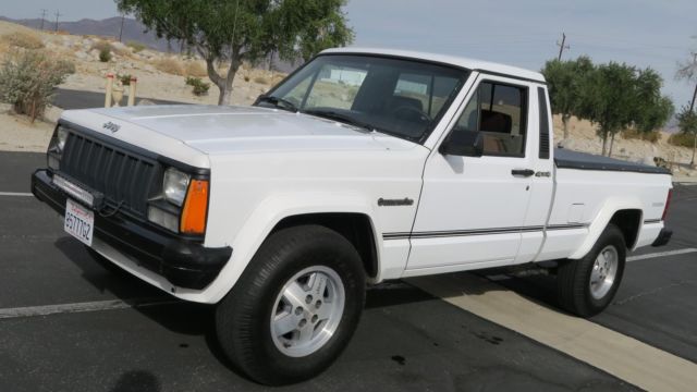 1991 Jeep Comanche Pioneer 4X4 4.0 HO! 5 SPEED! CLEAN 148,048 MILES! - photo 2