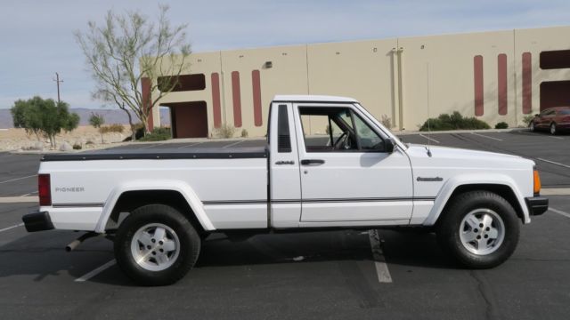 1991 Jeep Comanche Pioneer 4X4 4.0 HO! 5 SPEED! CLEAN 148,048 MILES! - photo 4