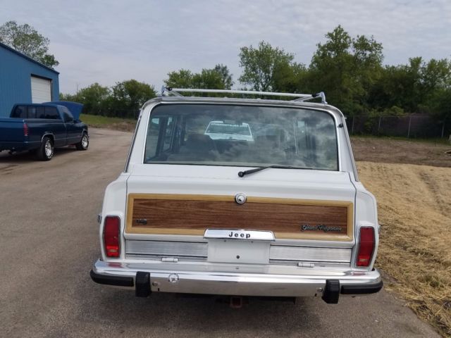 1991 Jeep Wagoneer 4Dr Wagon - photo 3