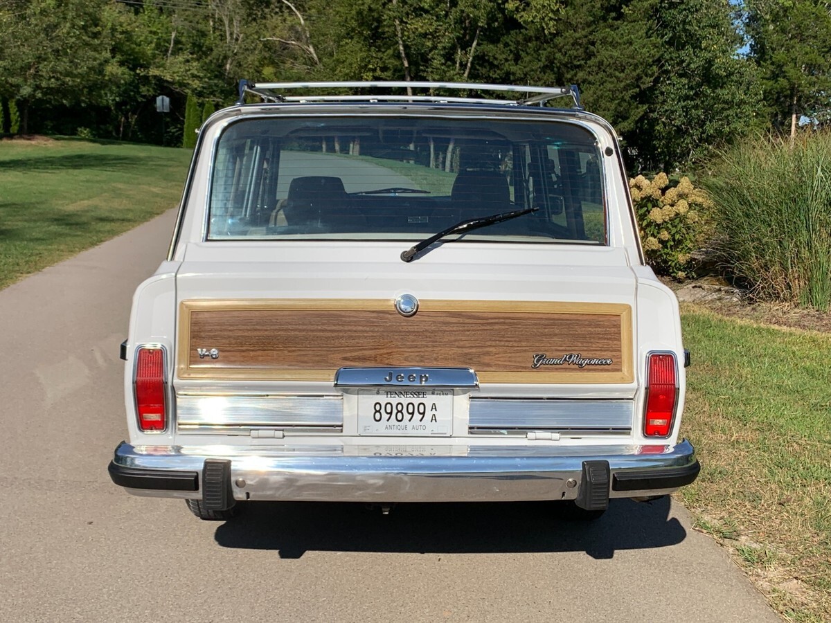1991 Jeep Grand Wagoneer - photo 5