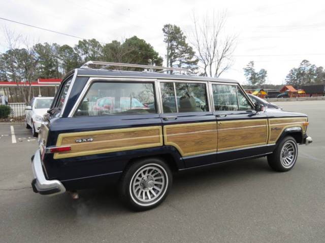 1991 Jeep Wagoneer Base 4dr 4WD SUV - photo 4
