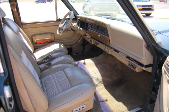1991 Jeep Wagoneer - photo 9