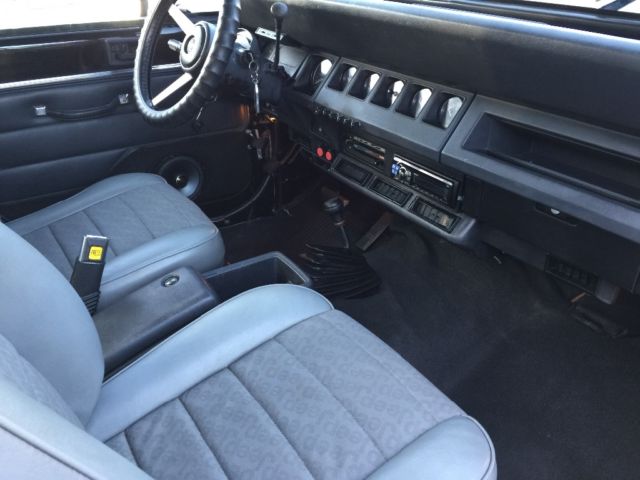 1991 Jeep Wrangler 4.0L Automatic Original 64,000 miles - photo 11