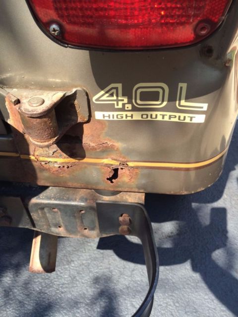 1991 Jeep Wrangler Sahara 4.0L Inline 6 4x4 Automatic - photo 8