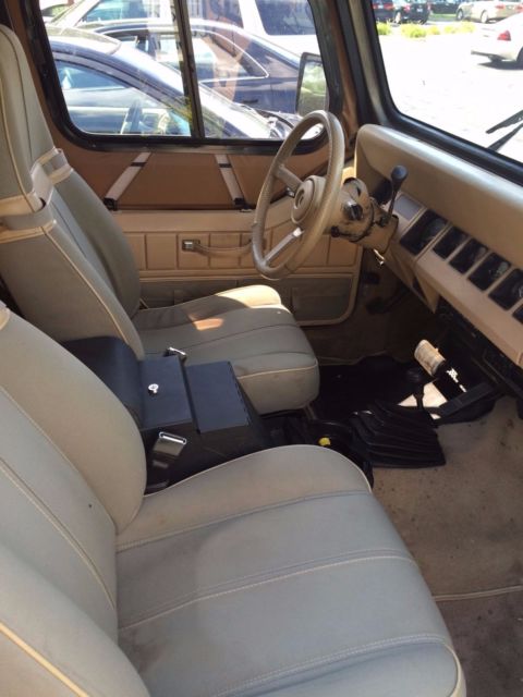 1991 Jeep Wrangler Sahara 4.0L Inline 6 4x4 Automatic - photo 9