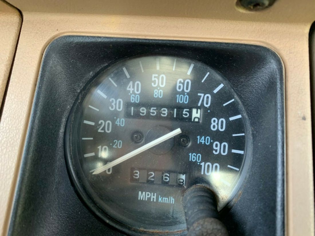 1991 Jeep Wrangler - photo 11
