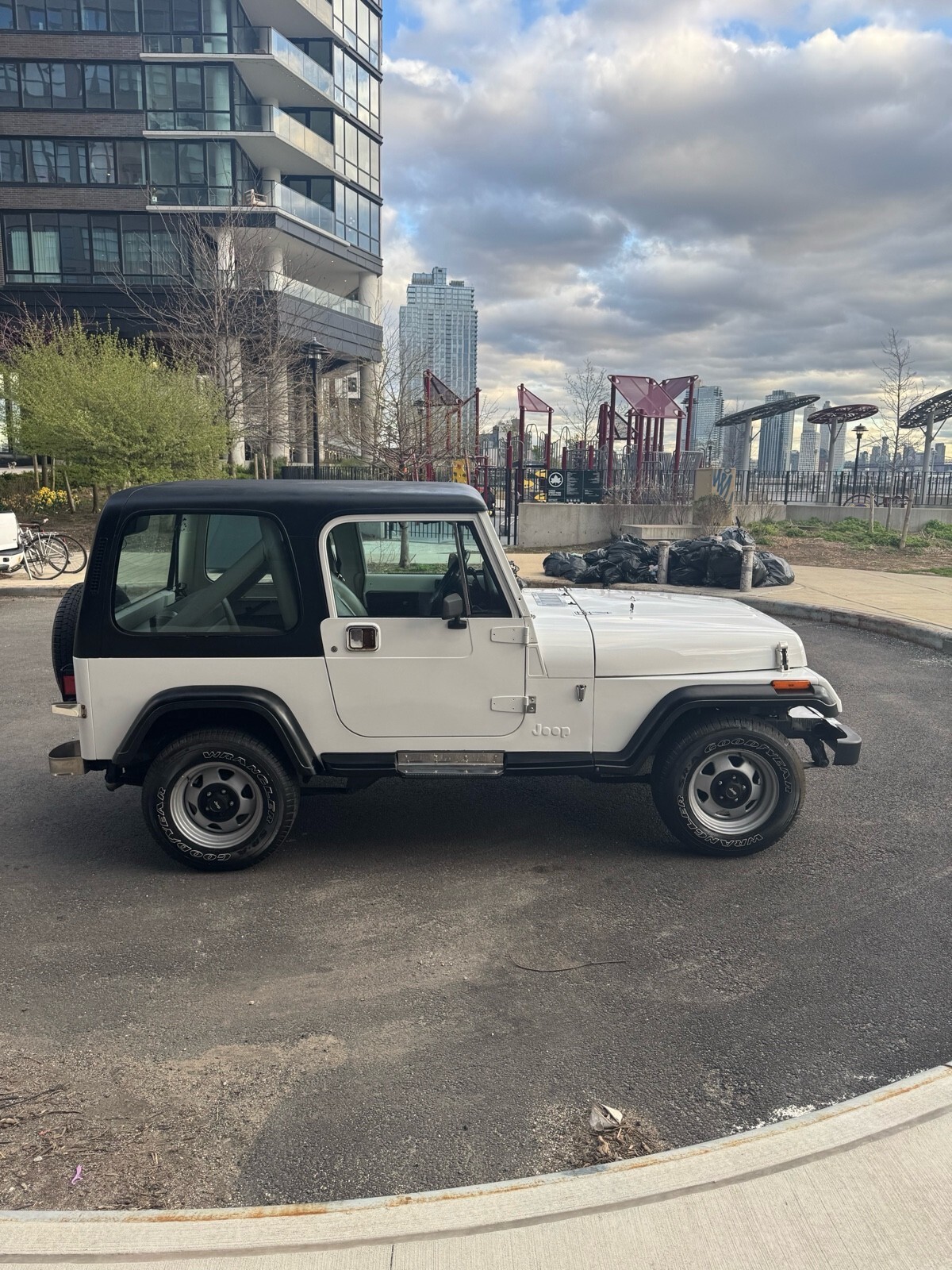 1991 Jeep Wrangler - photo 2