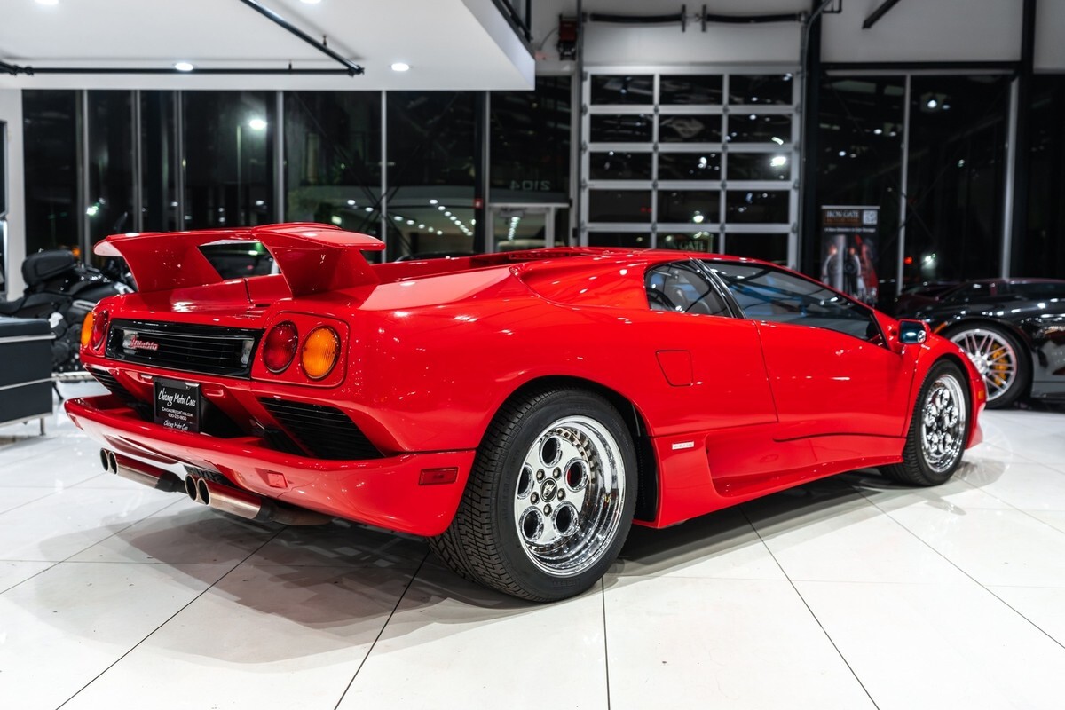 1991 Lamborghini Diablo Coupe 5.7L V12! 5-Speed Manual ONLY 16k Miles! Col - photo 5