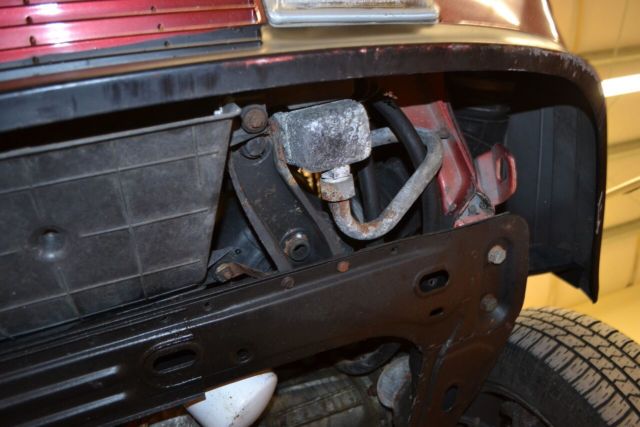 1991 Lancia Thema 8.32 Ferrari V-8 - photo 8
