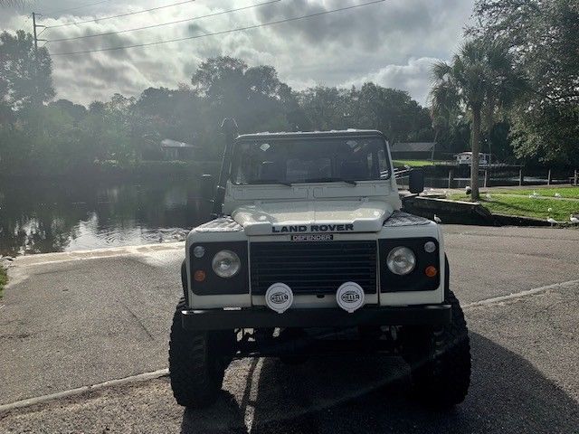 1991 Land Rover Defender - photo 2