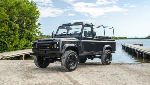 1991 LAND ROVER DEFENDER 110 CONVERTIBLE 1991 Land Rover Defender 110 2.5 Turbo Diesel