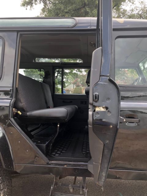 1991 Land Rover Defender 4 door wagon - photo 11